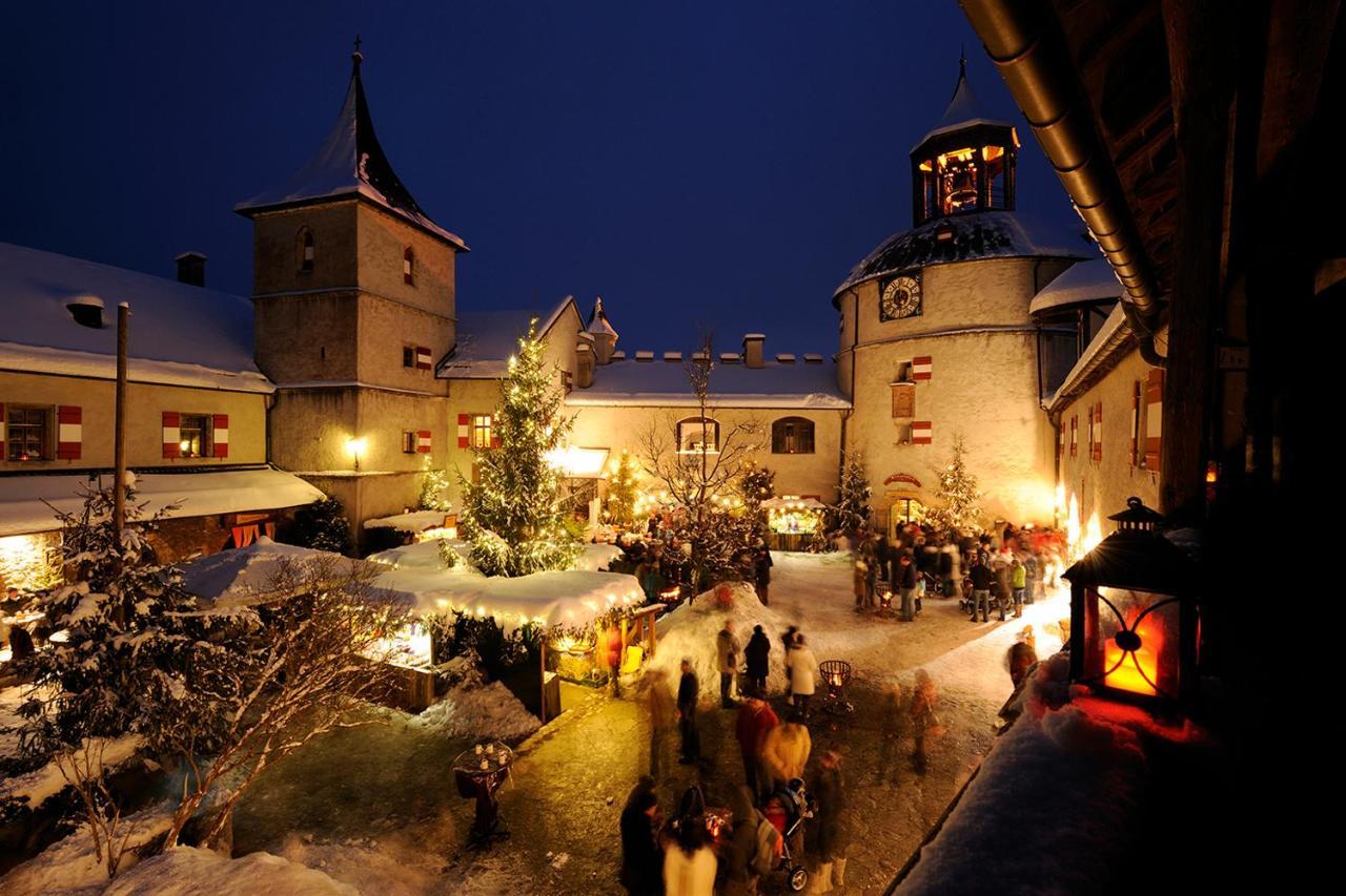 Haus Weidmannsheil - Wohnen Im Romantischen Forsthaus Werfen Exterior photo